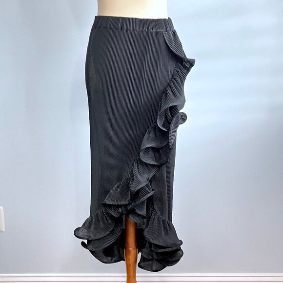 Romance Was Born Black Pleated Ruffled Midi Skirt Supernova Frills Small Medium - Picture 3 of 13
